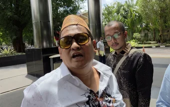 Pengusaha Rokok Jatim Haji Her Datangi KPK