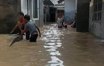 Rutin Kebanjiran, Warga Kampung Lebak Minta Pemkot Bekasi Cari Solusi