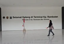 Hiruk Pikuk Puncak Arus Mudik di Terminal Kampung Rambutan, Jakarta