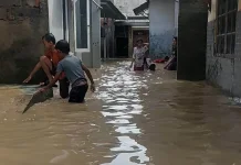 Rutin Kebanjiran, Warga Kampung Lebak Minta Pemkot Bekasi Cari Solusi