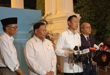 AHY Sampaikan Laporan Pembangunan Tanggul Laut Pantura ke Presiden Prabowo