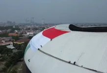 Hari Kemerdekaan RI, Bendera Raksasa Berkibar di Atas Stadion Patriot Bekasi