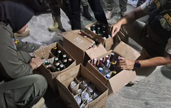 Patroli Ramadan, Satpol PP Samarinda Sita 60 Botol Miras dari Warung Daeng