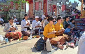 Umat Hindu di Samarinda Rayakan Kuningan, Simbol Kembalinya Leluhur ke Kayangan