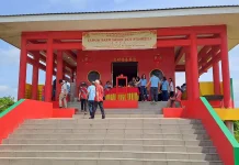 Ibadah Imlek 2577 Kongzili di Kelenteng Zhong He Miao Samarinda