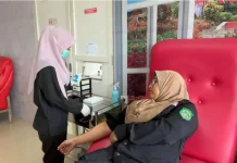 PMI Kukar Gelar Bagi Sembako untuk Pendonor, Stok Darah Ramadan Dipastikan Aman