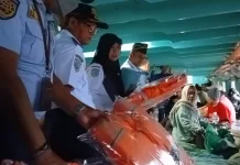 Dishub Samarinda Ramp Check Kapal di Dermaga Mahakam Ulu