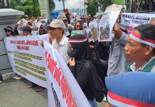 Ratusan Warga Kaltim Demo Desak Penyelesaian Konflik HGU, Gubernur Temui Massa