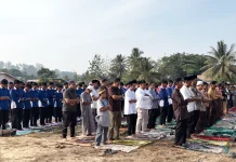 Ribuan Siswa dan Guru di Palaran Khusyuk Ikuti Salat Istisqa