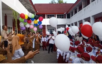 Semarak MPLS 2026 di Pamekasan, Diwarnai Pelepasan Balon