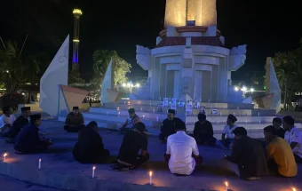 Pers Sampang Gelar Doa Bersama untuk Rekan yang Hilang