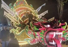 Parade Daul, Rayakan Lebaran Ketupat dan Pengakuan Resmi HAKI Daul Combo Sampang