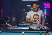 Mengisi Waktu Luang di Meja Billiar