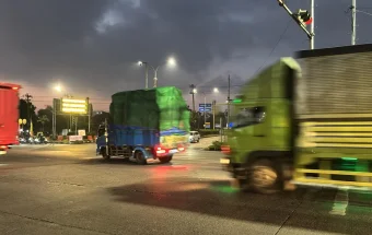 Suasana H-7 Lebaran di Exit Tol Krapyak, Lalu Lintas Ramai Lancar