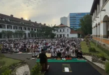 Masyarakat Antusias Rasakan Sensasi Salat Idulfitri di Lawang Sewu