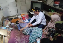 Kunjungi Mbah Kasnadi, Bupati Rembang "Sat Set" Beri Solusi