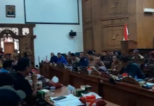 Pedagang Tolak Revisi Pajak Makanan di Pati