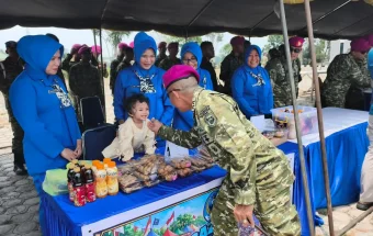Semarak HUT ke-81 TNI, Pasmar 3 Hadirkan Bazar Murah untuk Prajurit dan Warga Sorong
