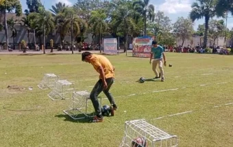 Sepak Bola Terong Hibur Warga Sambut HUT RI