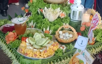 Lomba Memasak Mi Bikin Halaman Pemkab Sumenep Bergemuruh Meriah