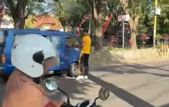 Kita Berbagi Sosial Kembali Tebar Kebaikan Melalui Nasi Bungkus Gratis