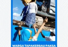 Warga Tapakerbau Paksa Hentikan Ekskavator di Pesisir Sumenep