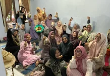 Srikandi Alumni Smansa ’99 Gelar Halal Bihalal dengan Rebutan Bumbu Dapur