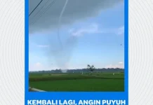 Angin Puyuh Kejutkan Warga Socah Bangkalan