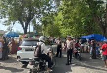 Satlantas Sumenep Kawal Keberangkatan Jamaah Haji