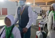 Jemaah Lansia Dapat Layanan Kursi Roda saat Haji