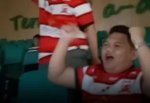 Civitas Akademika UNIBA Madura Nobar Madura United, Rayakan Bertahannya di Liga 1