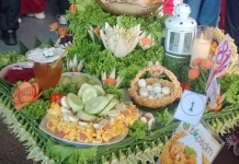 Lomba Memasak Mi Bikin Halaman Pemkab Sumenep Bergemuruh Meriah