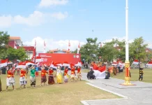 Tari Kolosal dan Lagu Perjuangan Semarakkan Upacara HUT ke-81 RI di Sumenep