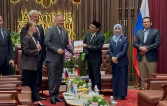 Dewan Jatim Terima Kunjungan Kerja Legislatif Kota St. Petersburg
