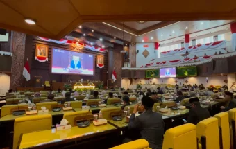 Seluruh Fraksi Sampaikan Pemandangan Umum terkait PAPBD Jatim 2026