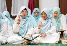 Gubernur Khofifah Ngaji Bersama Komunitas Disabilitas Tuli