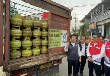 Wagub Emil Minta Pertamina Jatim Distribusi Gas Elpiji