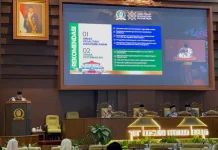 Seluruh Komisi DPRD Jatim Sampaikan Laporan Hasil Pembahasan Raperda APBD 2025