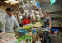 Minyakkita di Pasar Asemrowo Alami Kelangkaan dan Harganya Melonjak