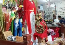 Semarak Hari Kemerdekaan di Mirota Surabaya, Sedia Kebutuhan Karnaval Agustusan