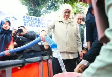 Pemprov Jatim Salurkan Bantuan Air Bersih bagi 19.837 Jiwa di Kabupaten Pasuruan