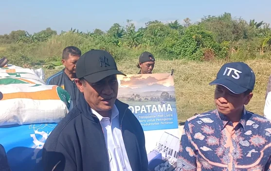 Berita Video - Menteri Pertanian Borong Benih Jagung ITS Rp10 Milia…
