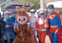 SPPG Tahuna Barat Berikan MBG Pakai Kostum Unik