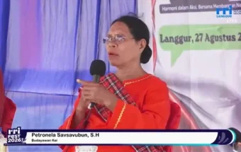 Budayawan Kei Petronela Savsavubun Ajak Generasi Muda Lestarikan Bahasa Daerah