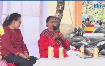 Petronela Savsavubun Tegaskan Pentingnya Merawat Tradisi Yelim Khas Pulau Kei