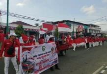 Yel-Yel Kebangsaan Semarakkan Kirab Merah Putih di Langgur