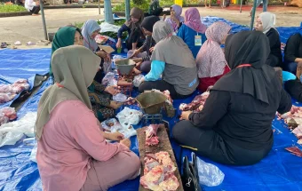 Masjid Agung Tuban Sembelih 5 Ekor Sapi, 1.500 Daging Telah Dibagikan