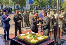 HUT Bhayangkara, Polres Tuban Bagikan Piagam Penghargaan