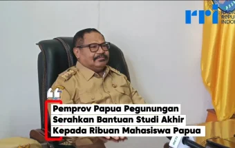 Gubernur John Tabo Serahkan Dana Studi Akhir ke Ribuan Mahasiswa OAP