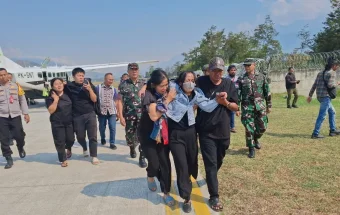 Istri Korban Penembakan di Jalan Wamena-Nduga Tiba di Wamena